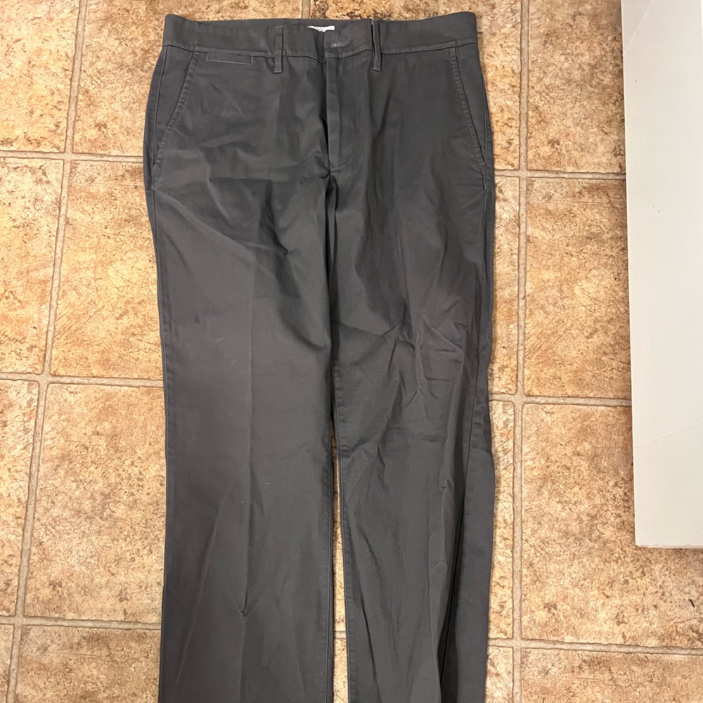 NWOT gray goodfellow Hennepin straight chino size 32